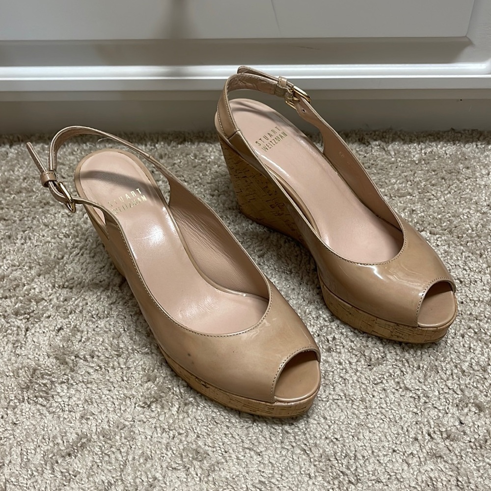 Stuart Weitzman nude wedges